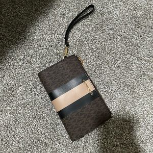 Michael Kors Adele Wallet